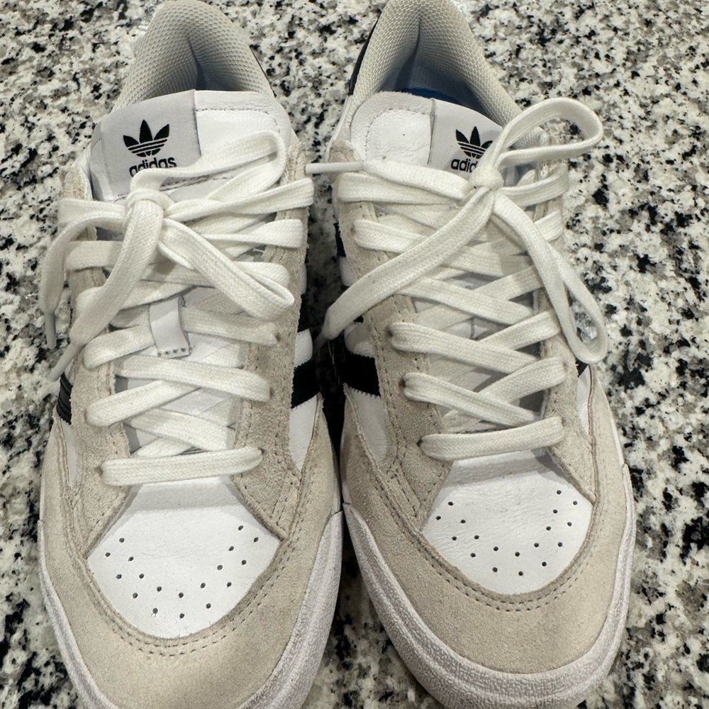 Adidas White and Blue Skateboarding Shoes